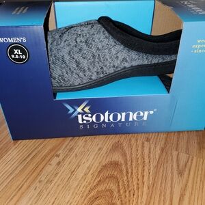 NEW Isotoner Signature Women's Black and Gray Slippers
